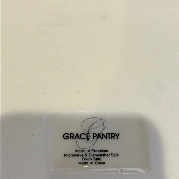 Oval Easter Bunny Ceramic Serving Bowl - Picture 3 of 7